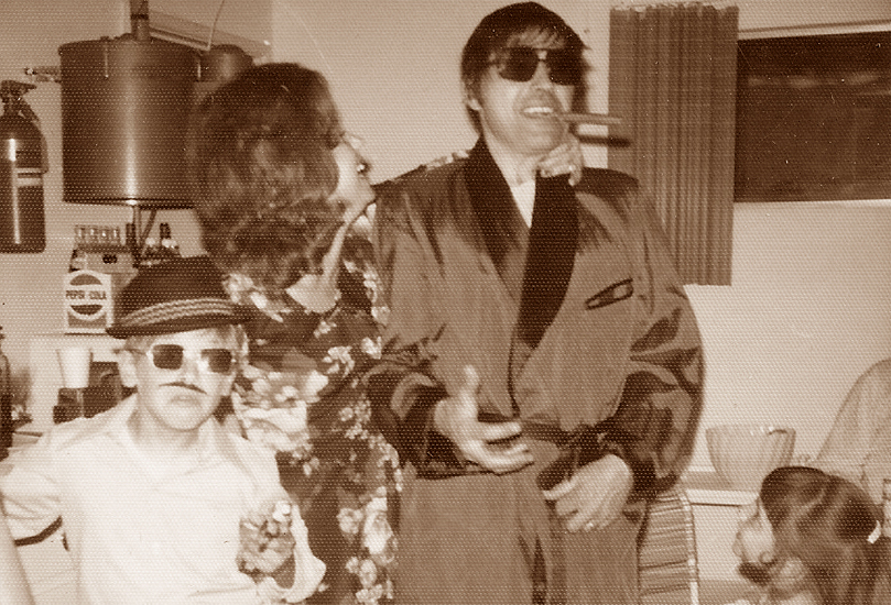 Hugo Sr & Jr as Gangsters